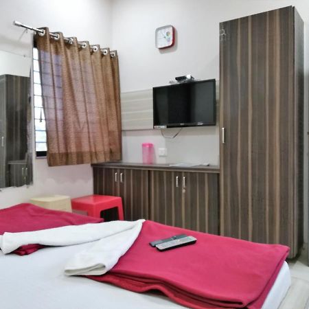 Hotel Shiv Regency Kukma 외부 사진