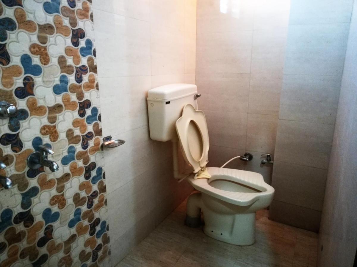 Hotel Shiv Regency Kukma 외부 사진