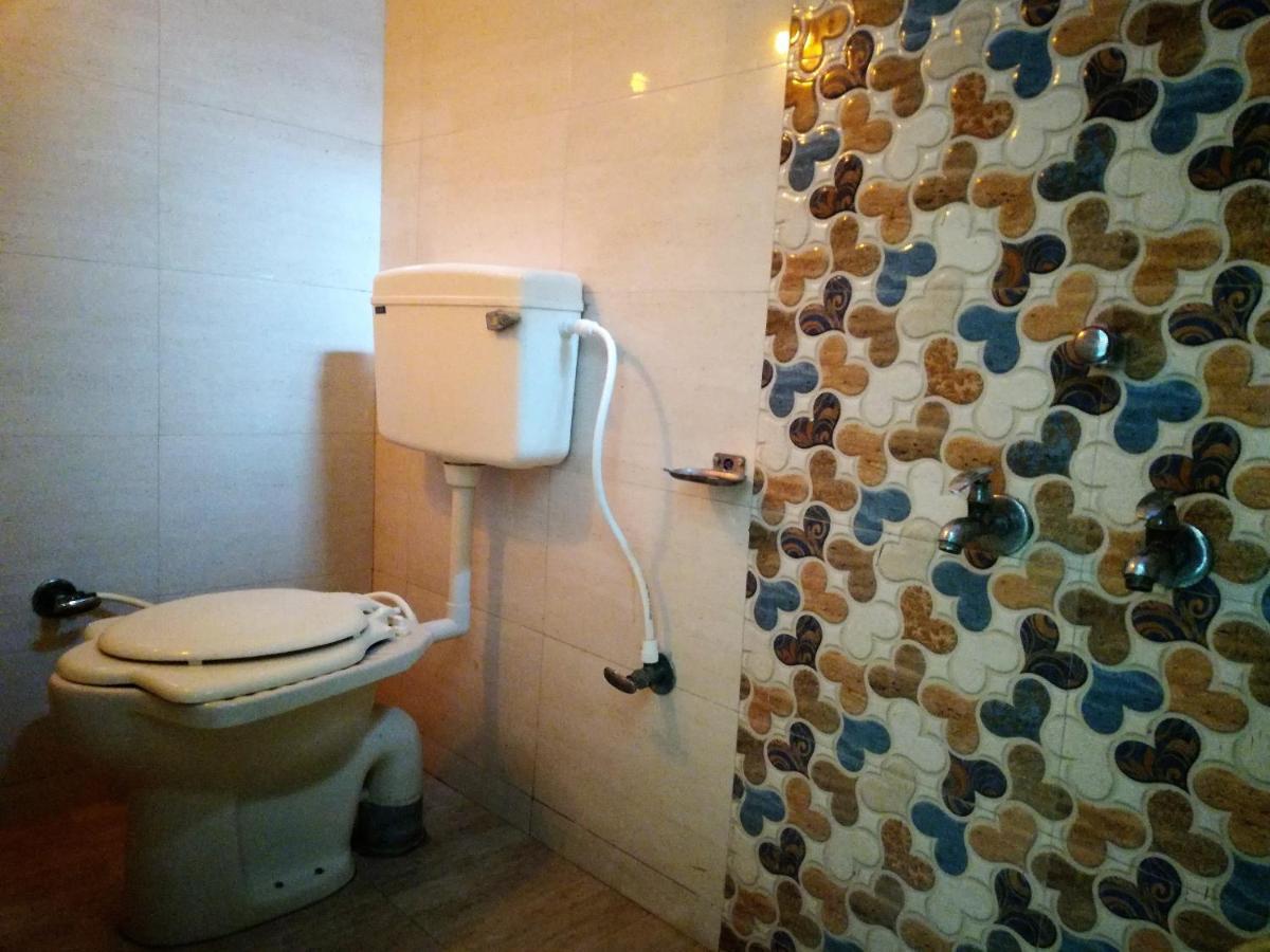 Hotel Shiv Regency Kukma 외부 사진