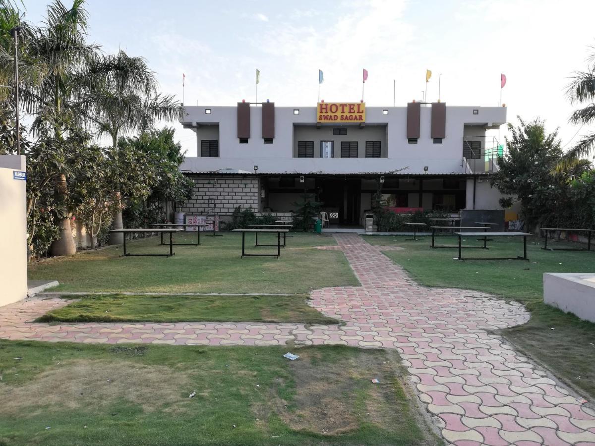 Hotel Shiv Regency Kukma 외부 사진