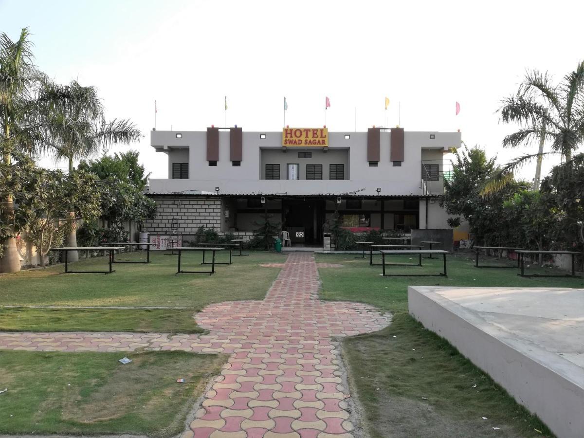 Hotel Shiv Regency Kukma 외부 사진