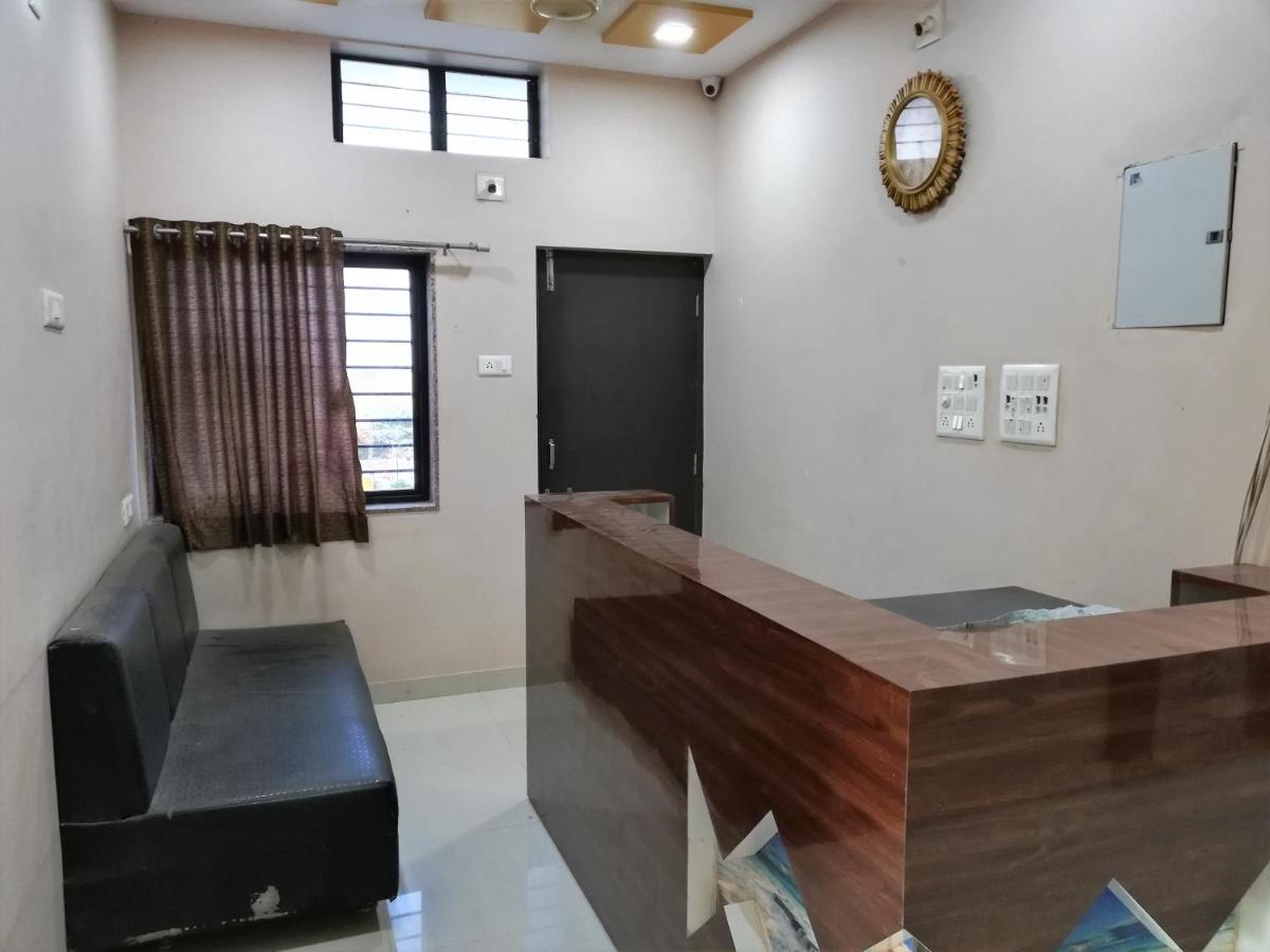 Hotel Shiv Regency Kukma 외부 사진