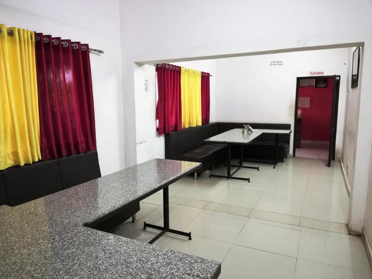 Hotel Shiv Regency Kukma 외부 사진